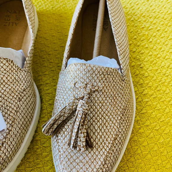 Naturalizer Rosalie metallic with tassels shoe - Picture 8 of 9